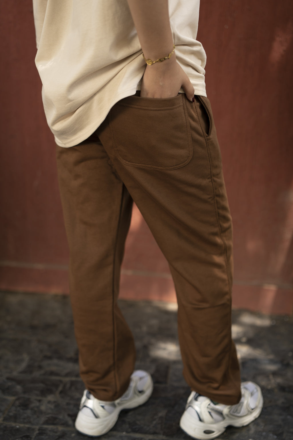 Casual Outfit Set – Beige T-Shirt & Brown Pants